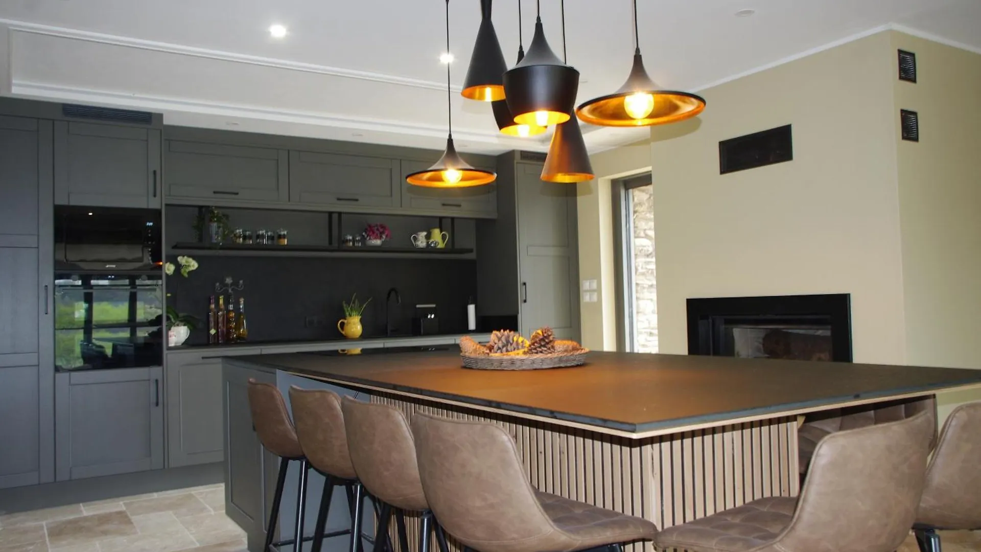 Olisios, Beautiful Farmhouse With Private Pool Pampelonne 펜션